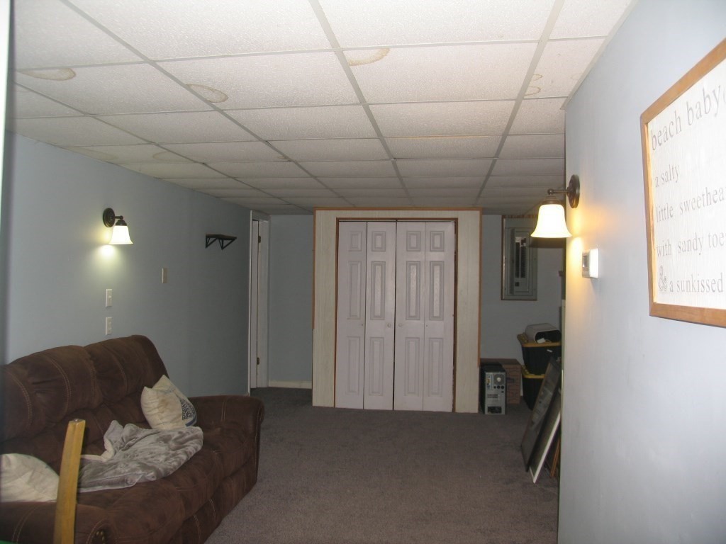 85 Thayer Property Photo 22