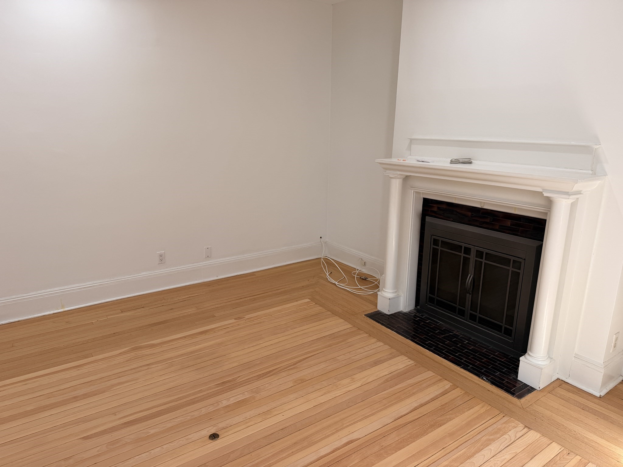 1768 Beacon # 4 Property Photo 2