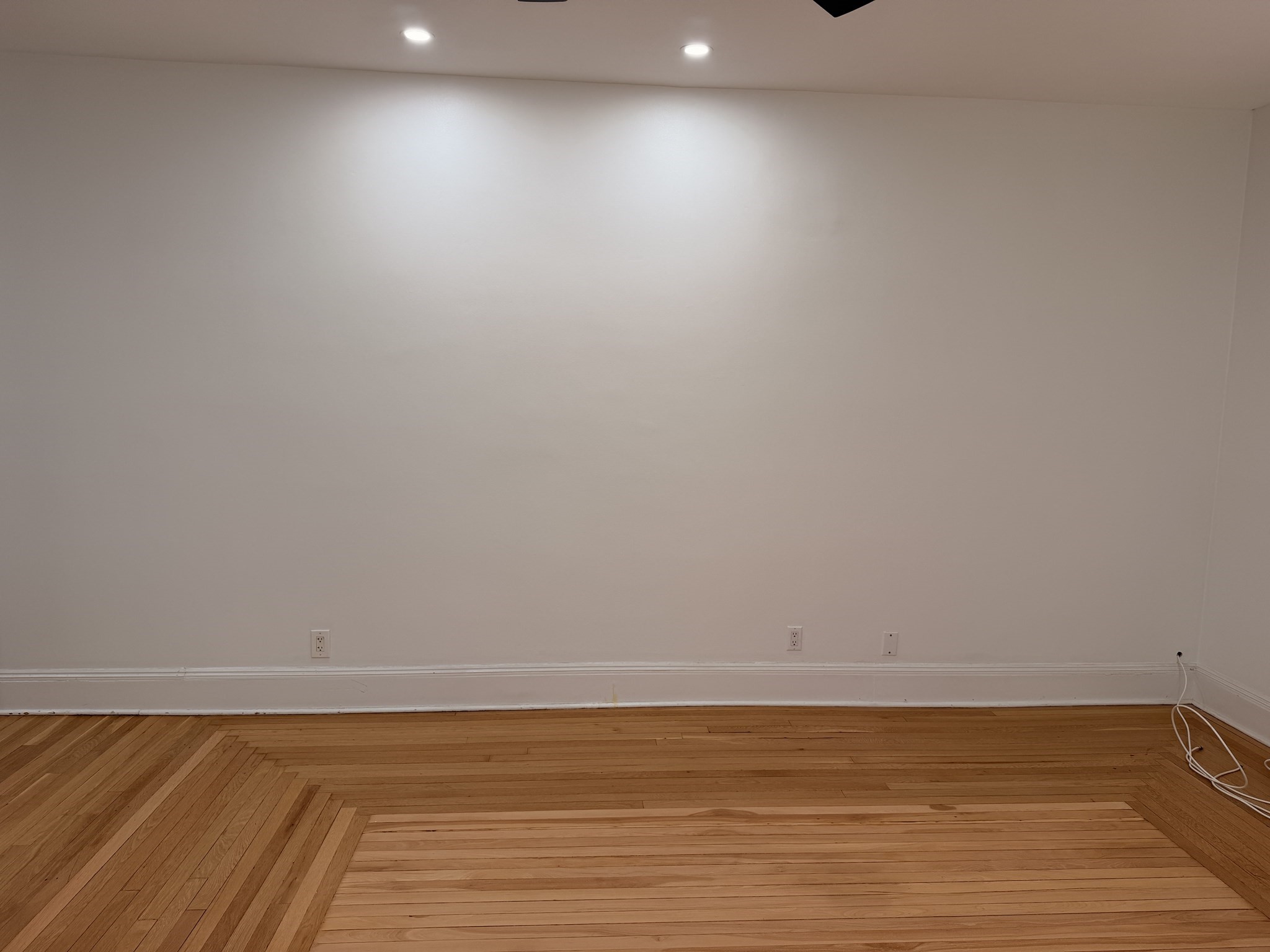 1768 Beacon # 4 Property Photo 3