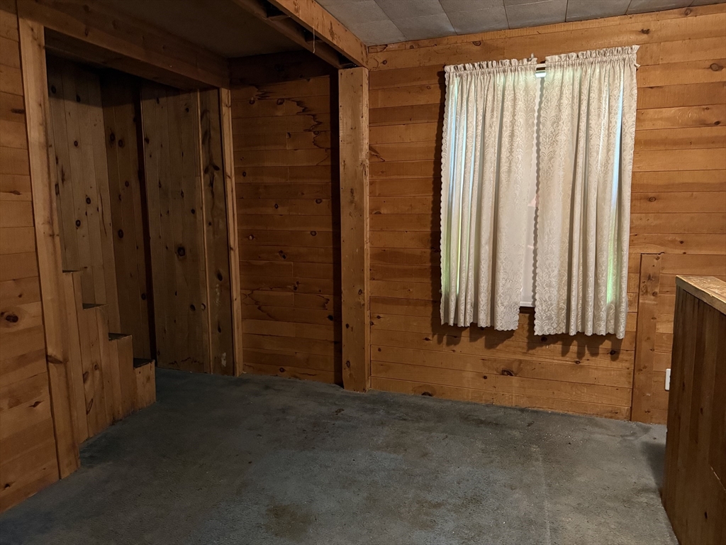 45 Charles Ave Property Photo 12