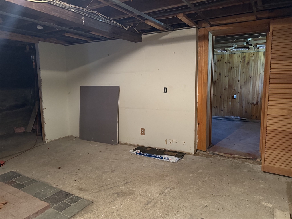 45 Charles Ave Property Photo 21