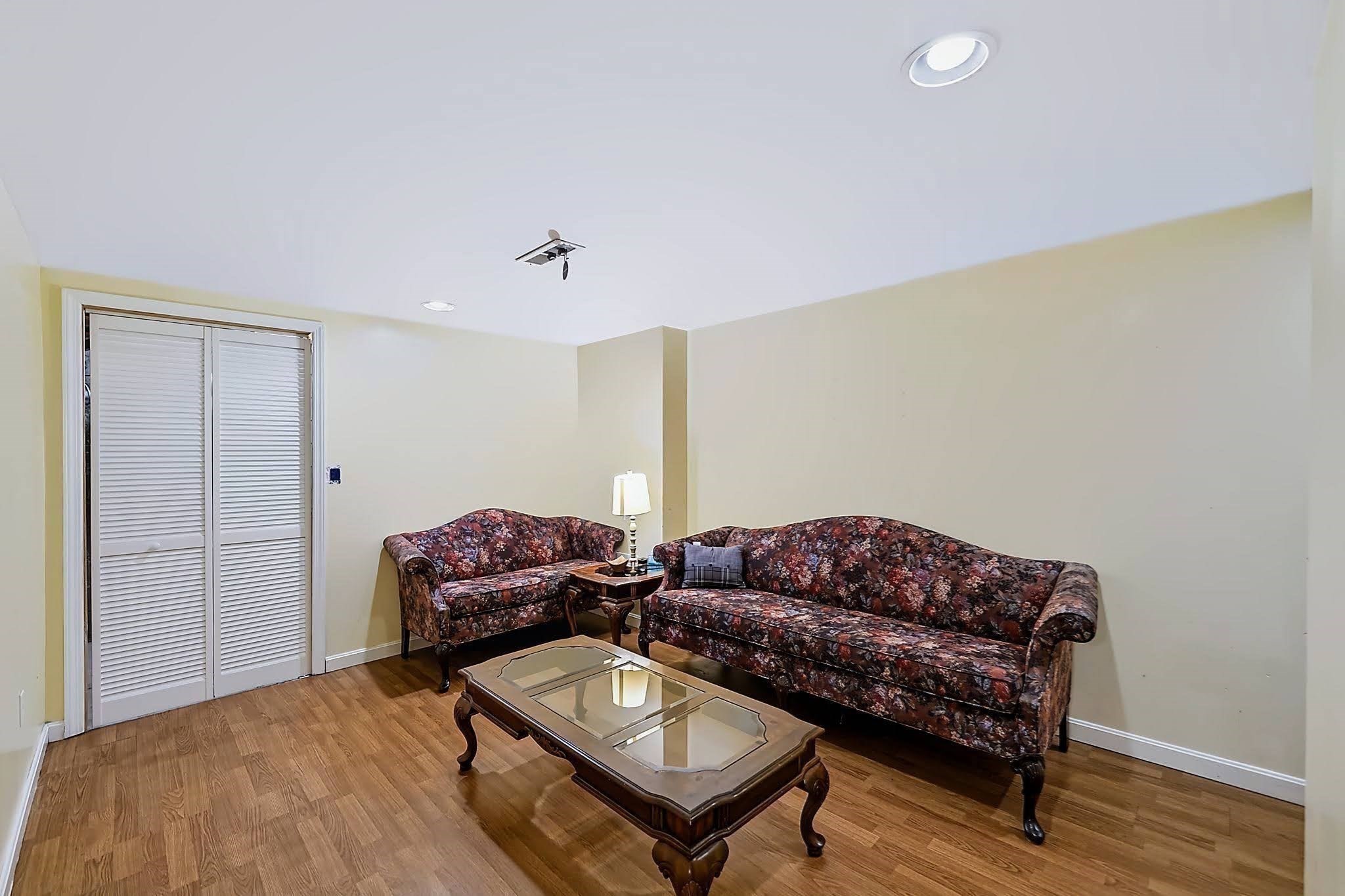 6 Forest Street Property Photo 18