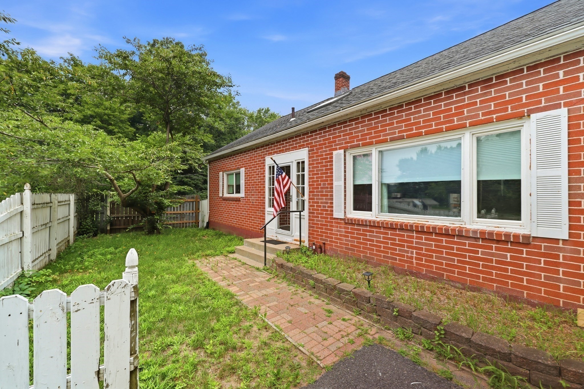 377 Wilbraham Street Property Photo 8