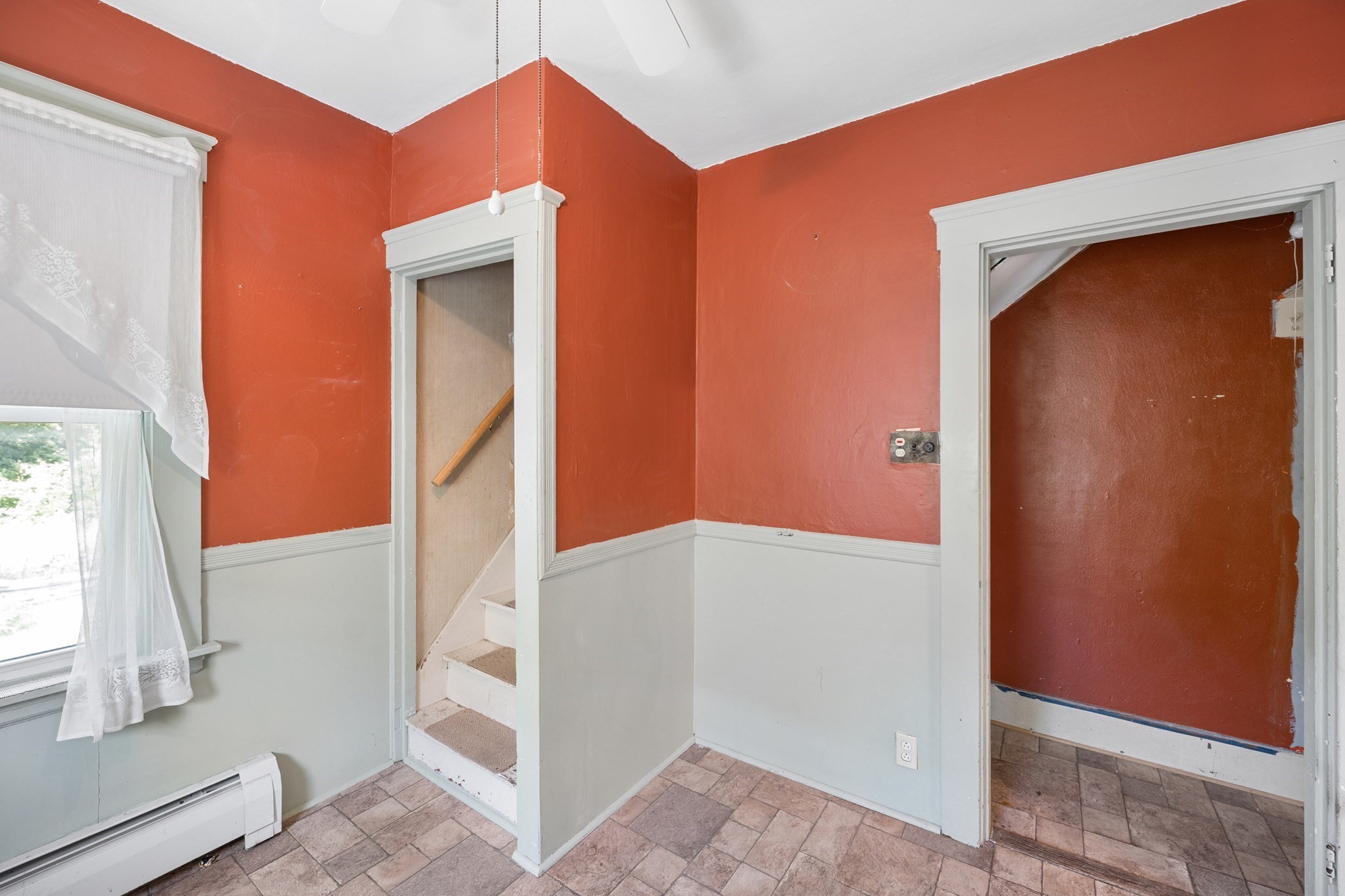 256 Green St Property Photo 11