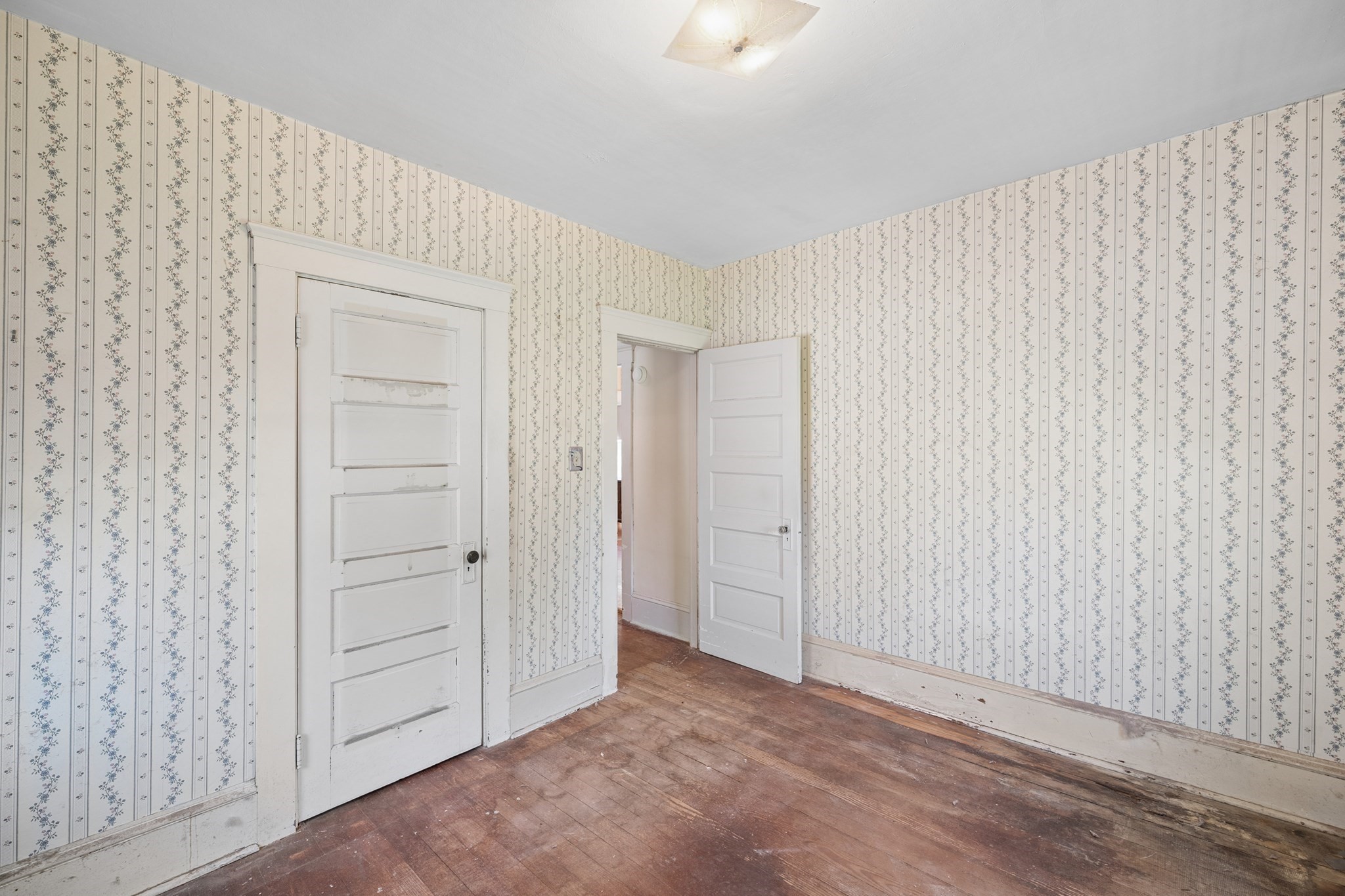 256 Green St Property Photo 14
