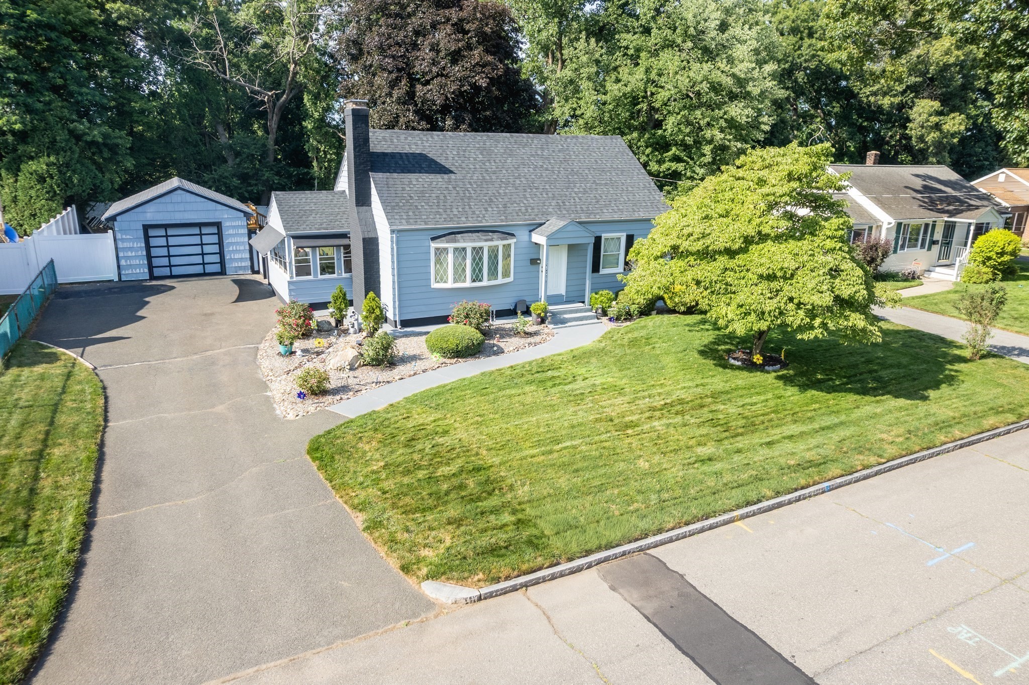 12 Kenway Dr Property Photo 1