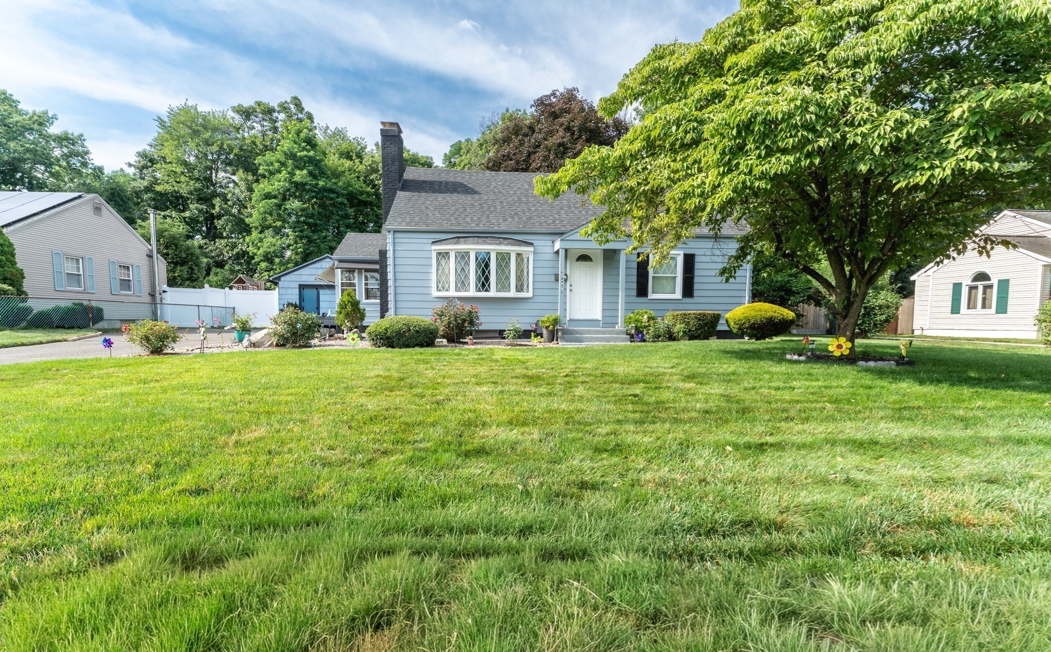 12 Kenway Dr Property Photo 2