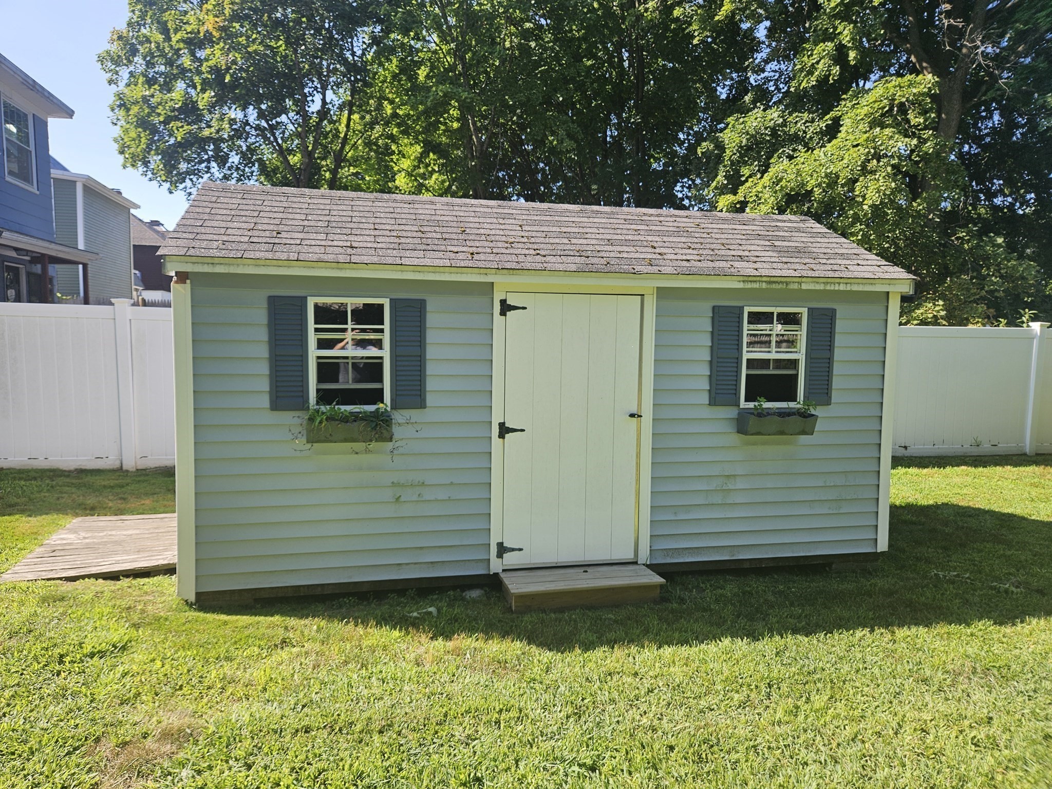 399 Stevens Property Photo 4