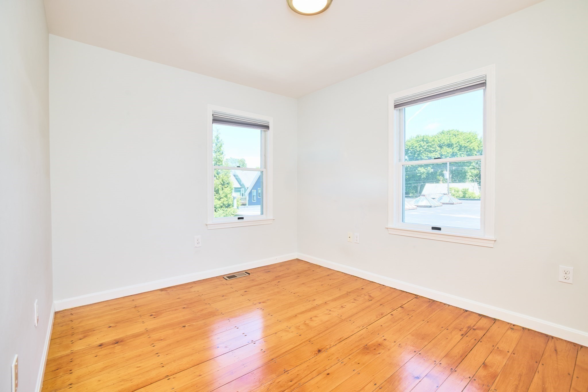15 Clark St Property Photo 14