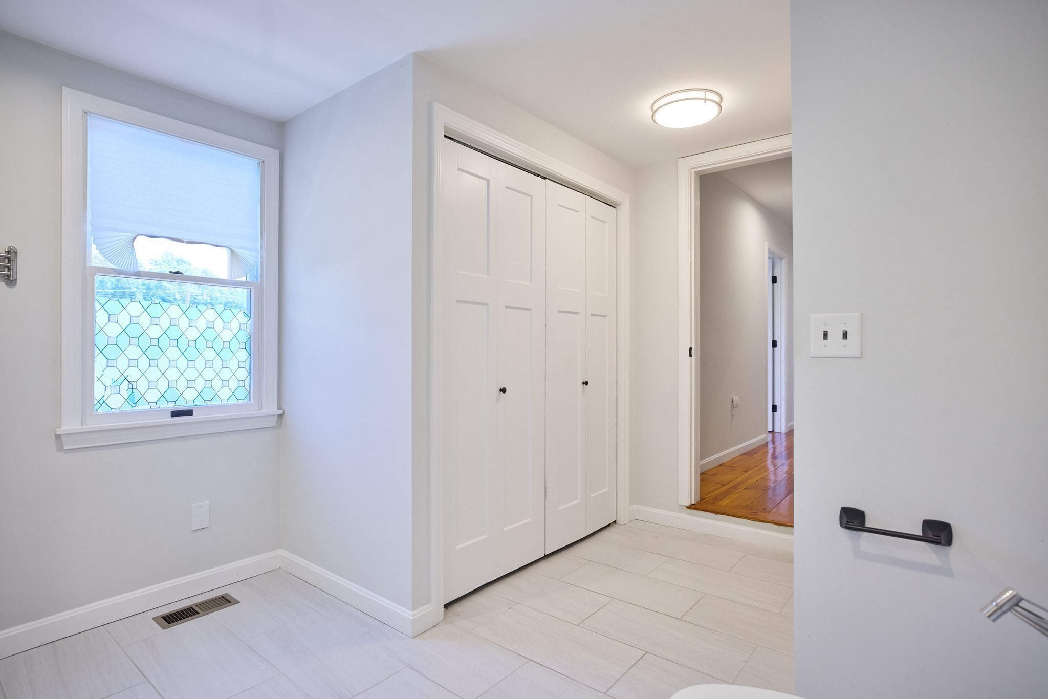 15 Clark St Property Photo 17
