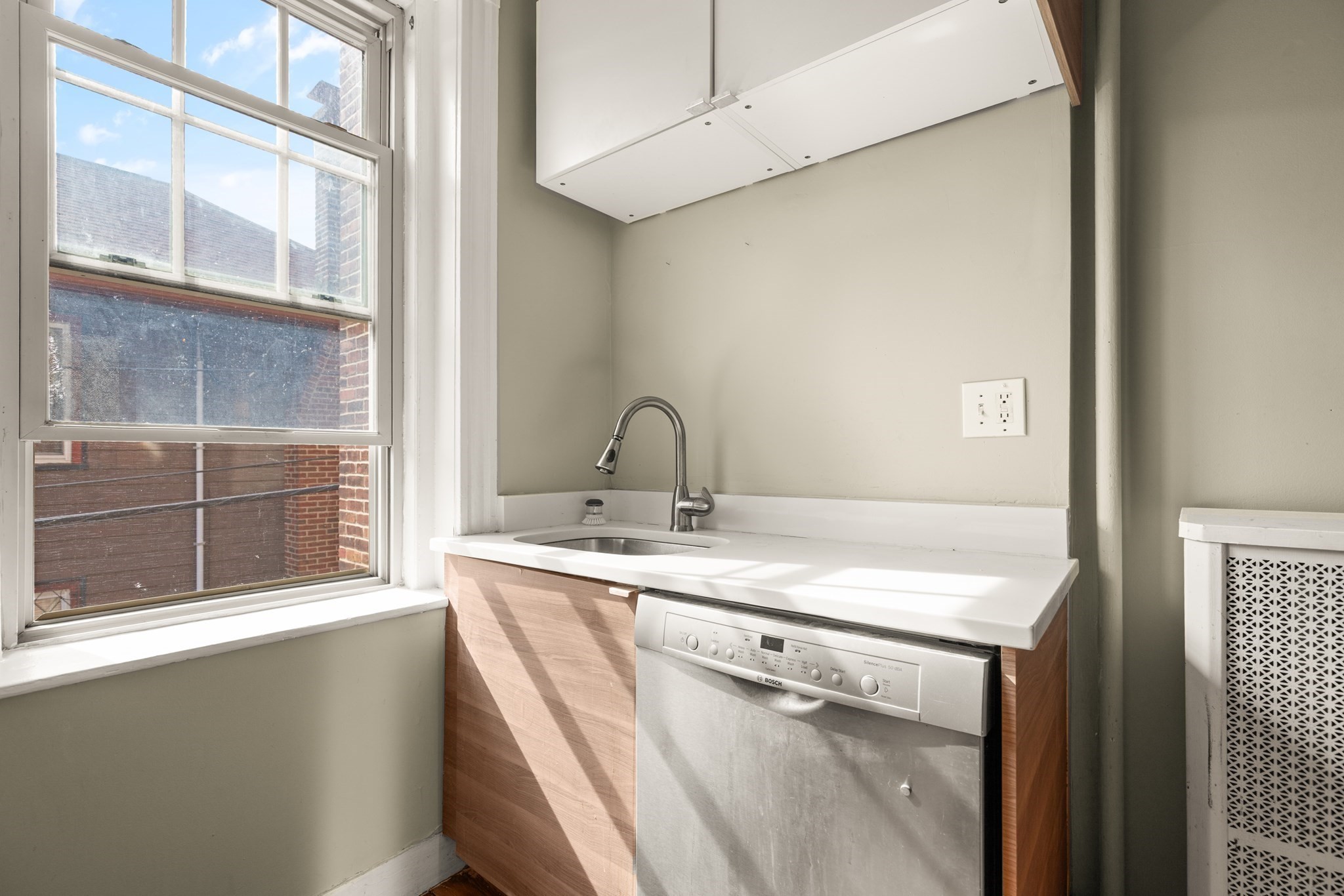 90 Bynner St # 4 Property Photo 9