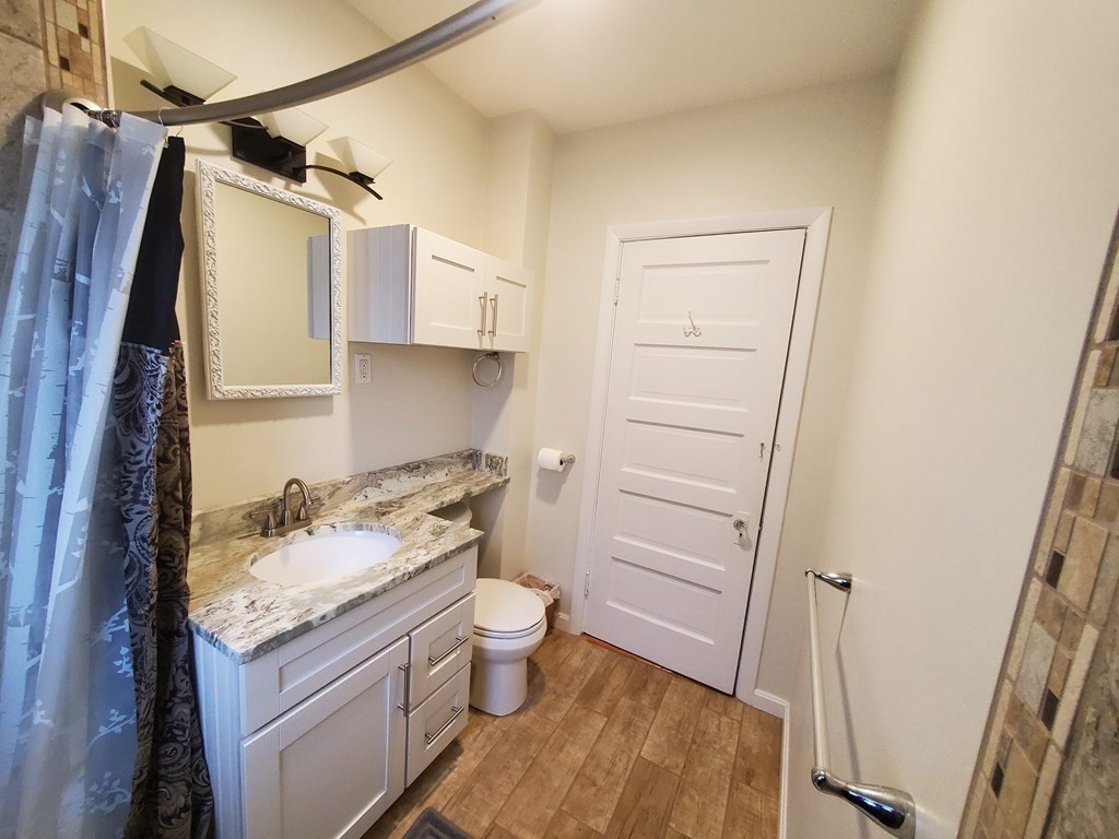 55 Rich St # 55 Property Photo 12