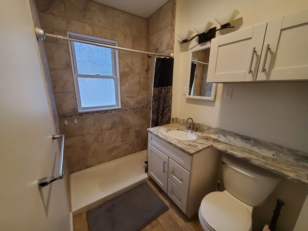 55 Rich St # 55 Property Photo 13