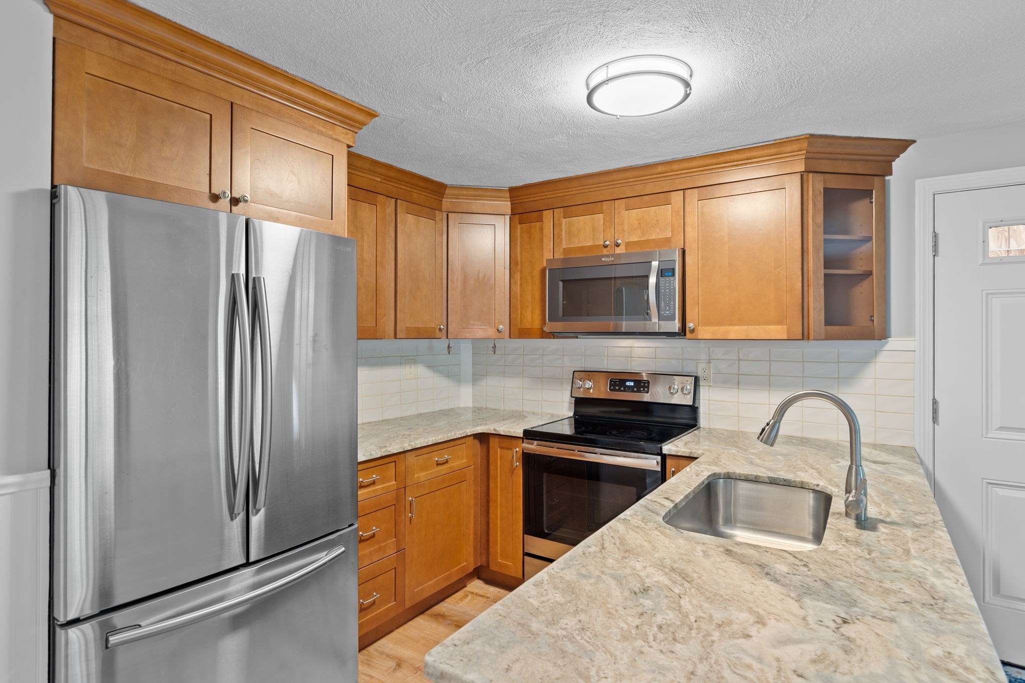 35 Ashumet Rd # 10b Property Photo 6