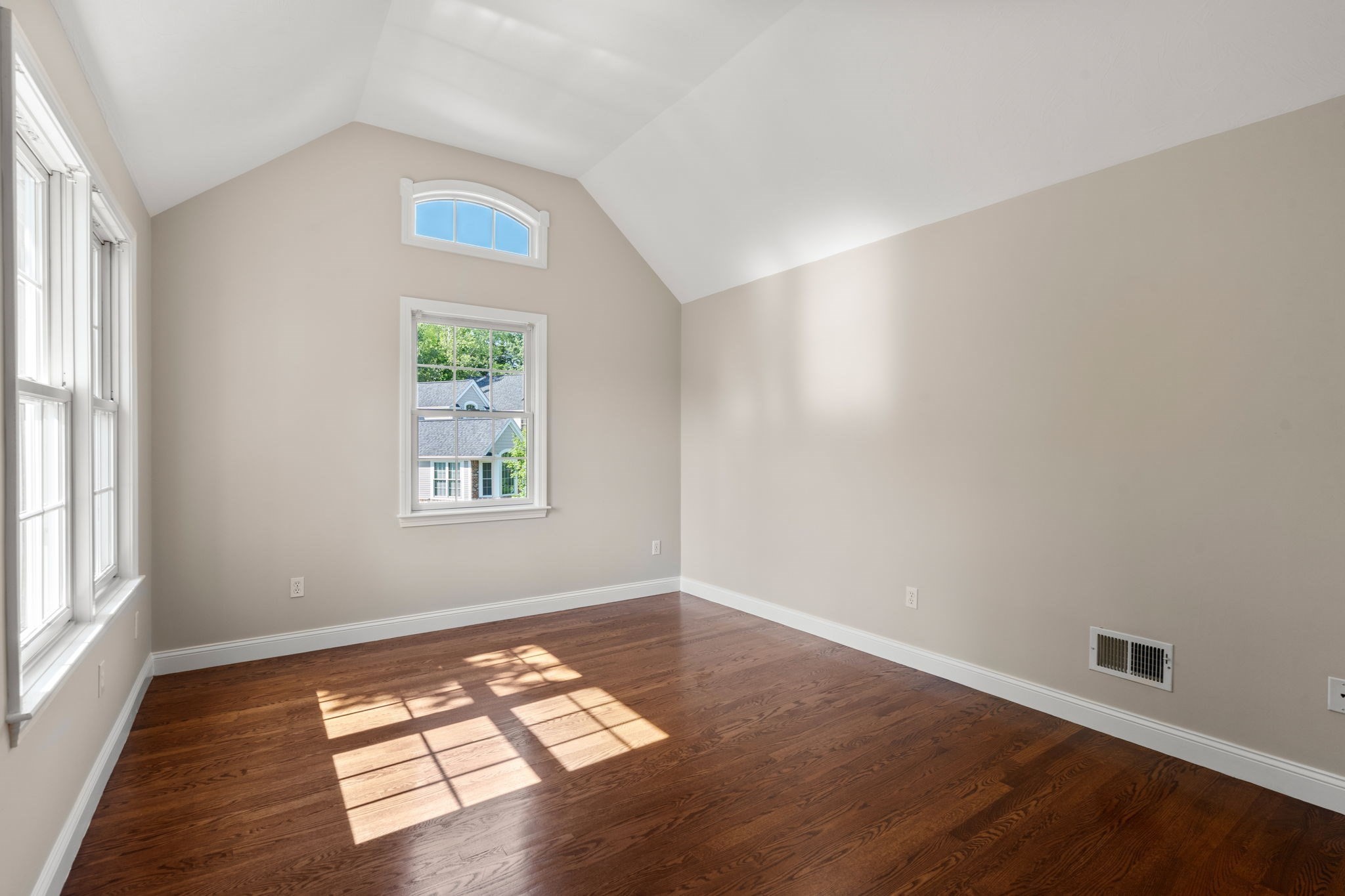 7 Riverwalk Ln # 7 Property Photo 17