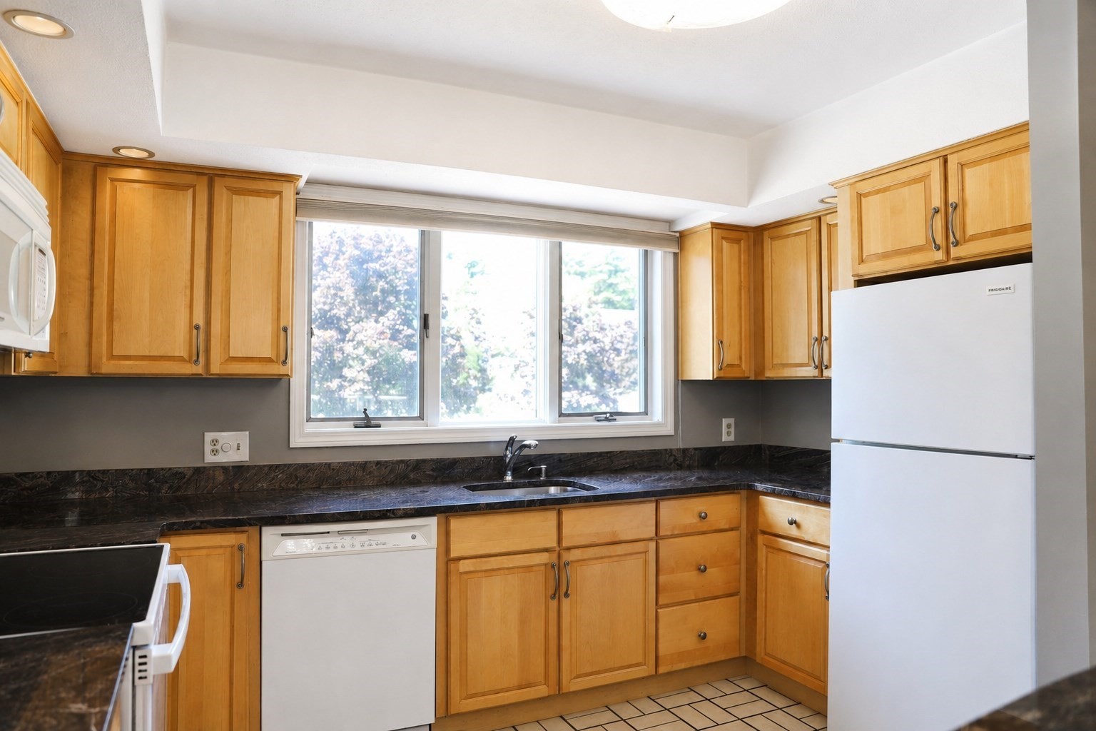 701 Sherwood Forest Ln # 701 Property Photo 7