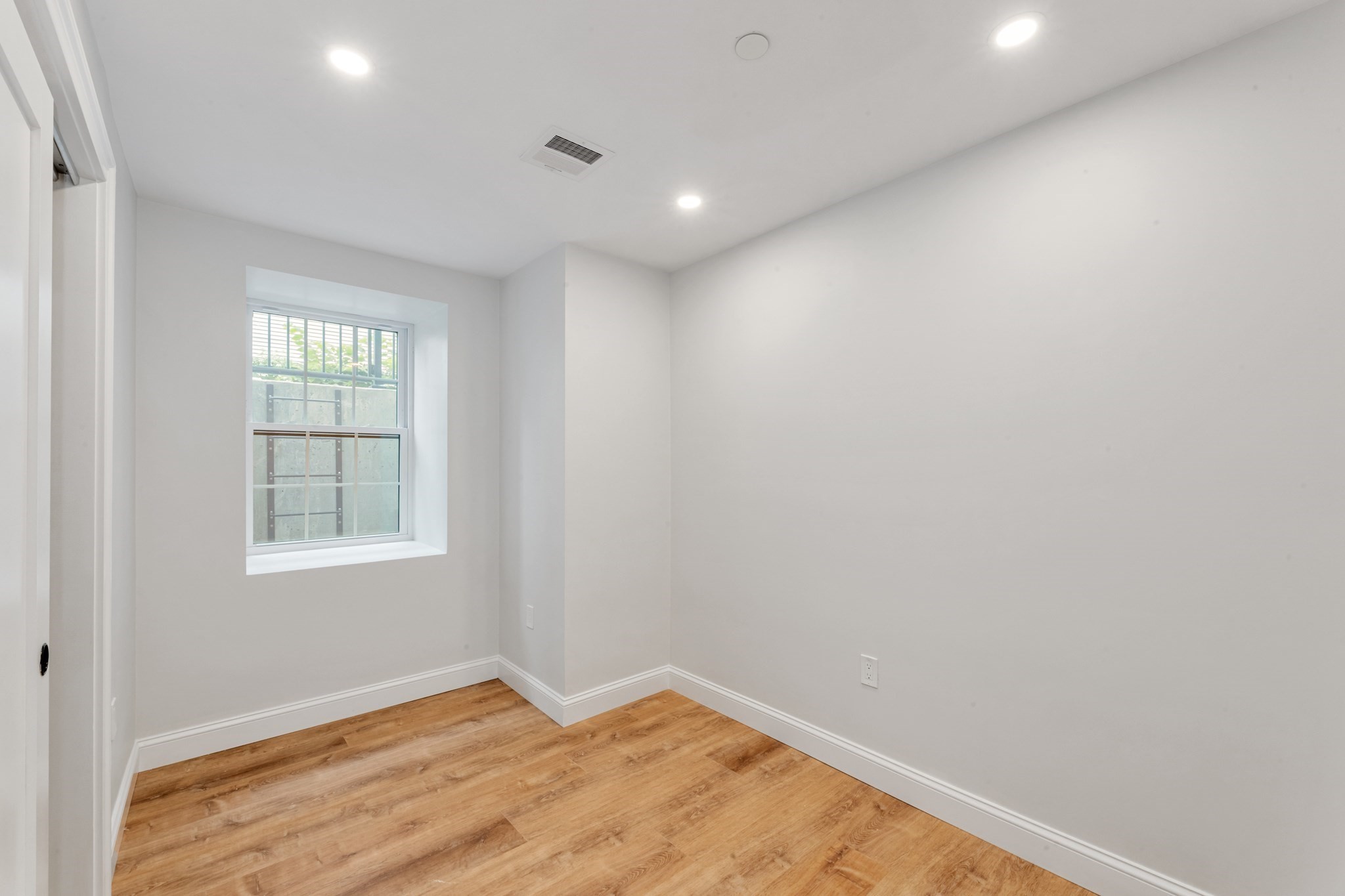112 Armandine Street # 1 Property Photo 23