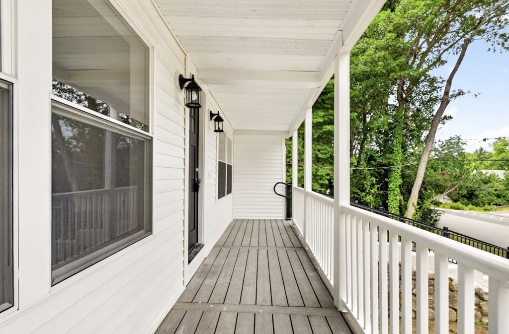 69 Wolcott Ave Property Photo 3