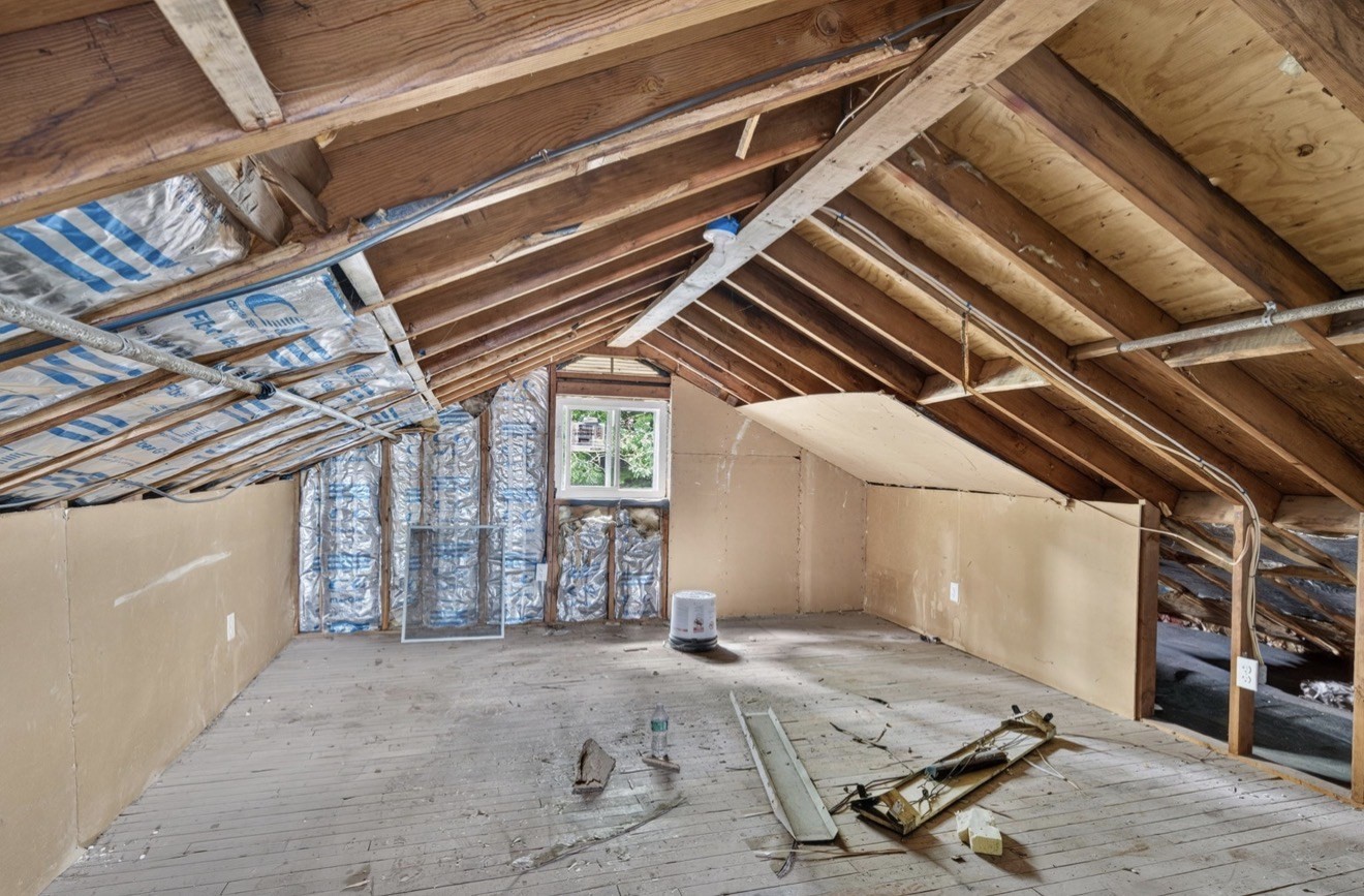 69 Wolcott Ave Property Photo 24