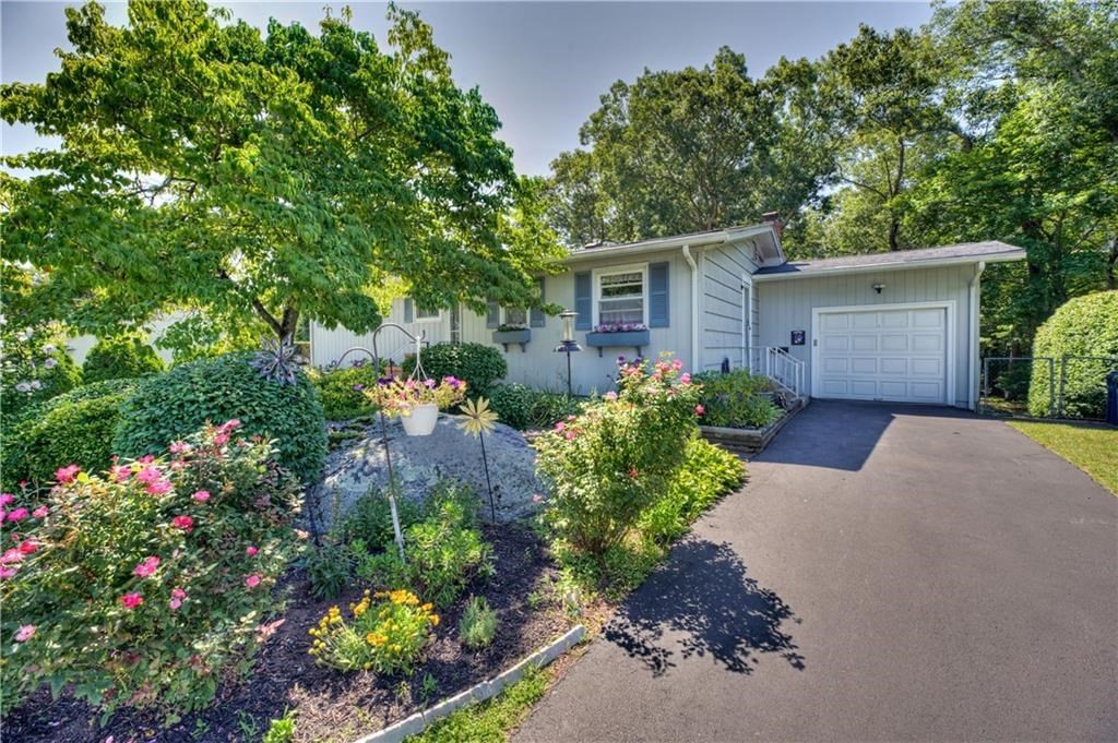 16 Superior St Property Photo 2