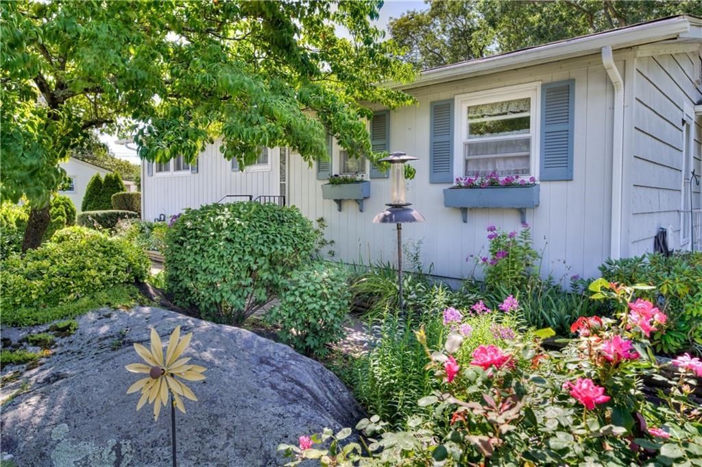 16 Superior St Property Photo 3