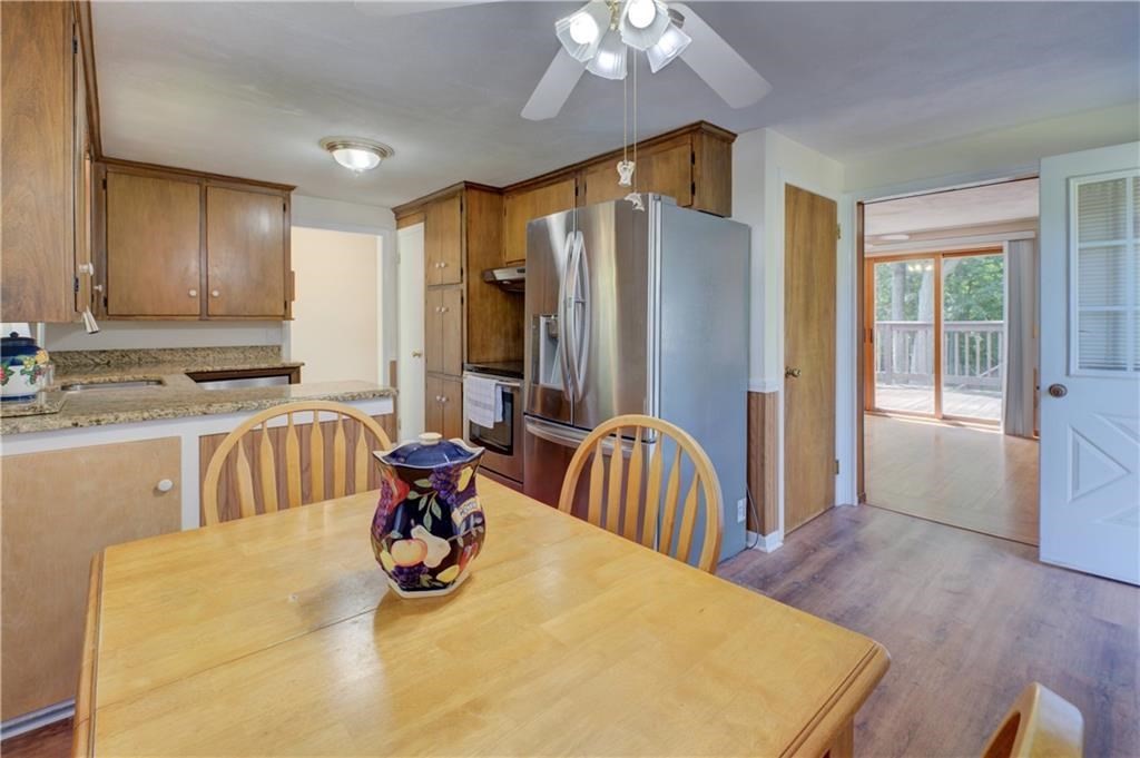 16 Superior St Property Photo 15