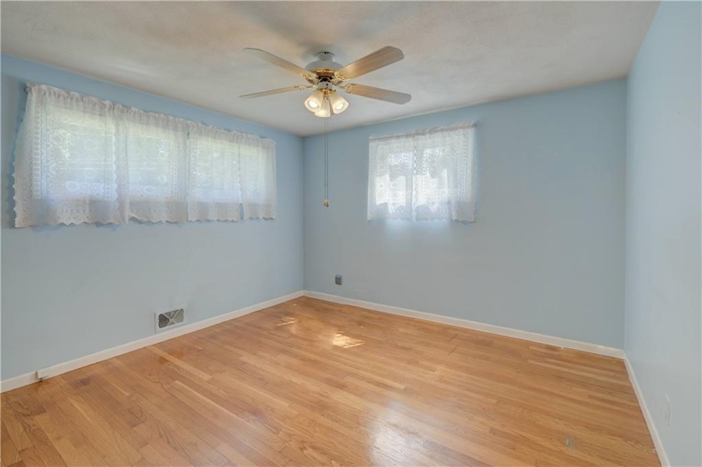16 Superior St Property Photo 17