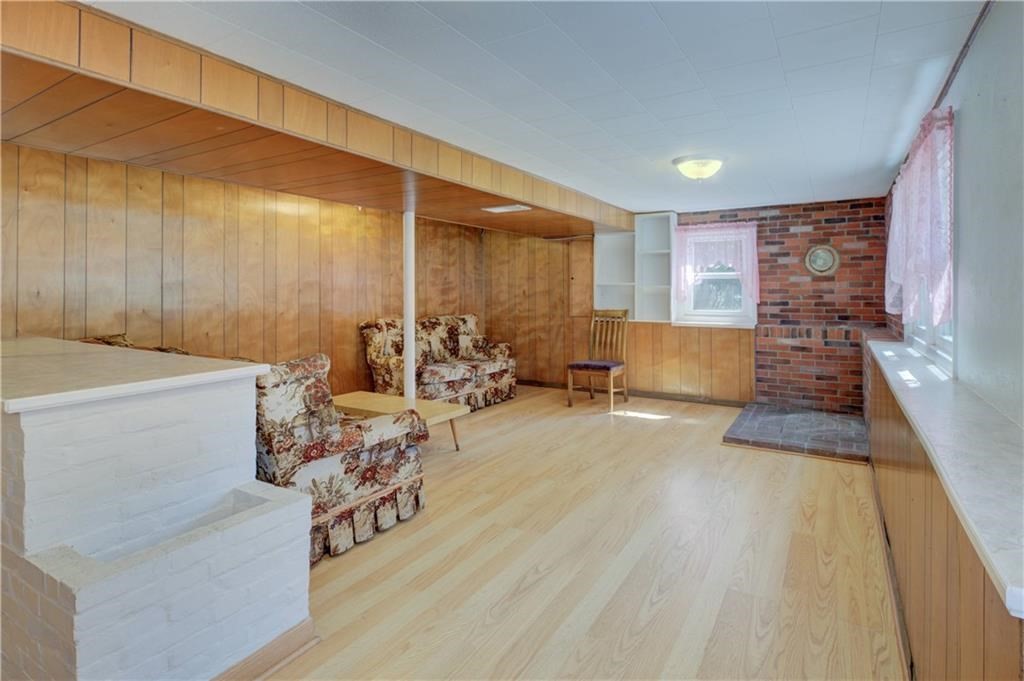 16 Superior St Property Photo 25
