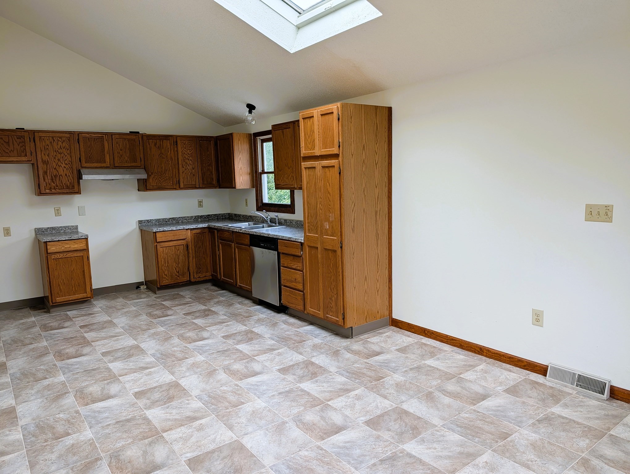 22 Pine Needle Ln Property Photo 8