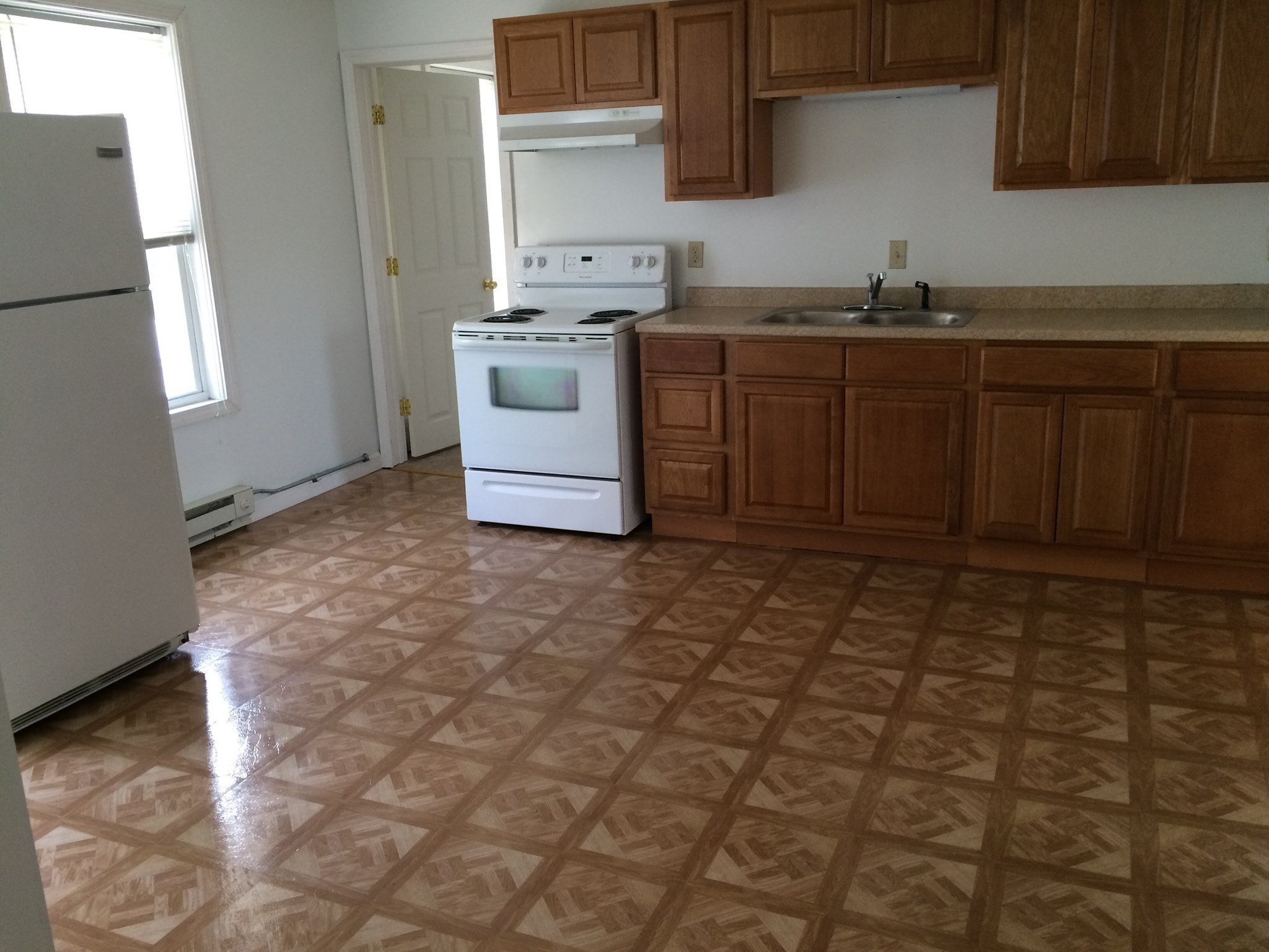 100 Conant St Property Photo 3