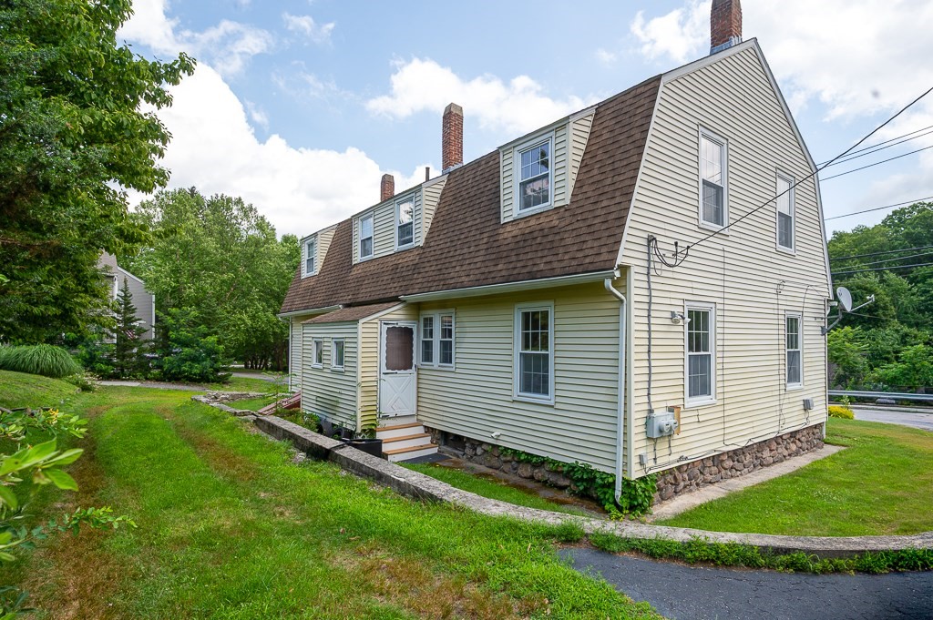 164 West Main Property Photo 4