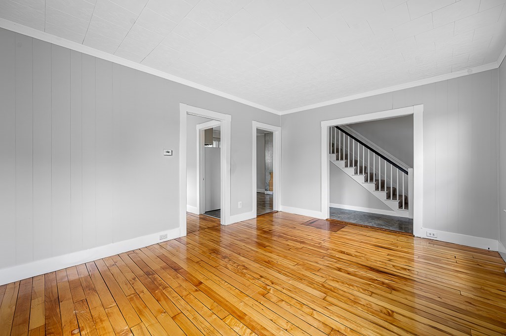 164 West Main Property Photo 7