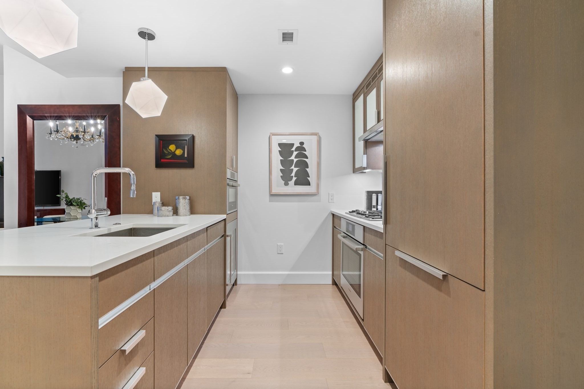 100 Lovejoy Wharf Property Photo 5