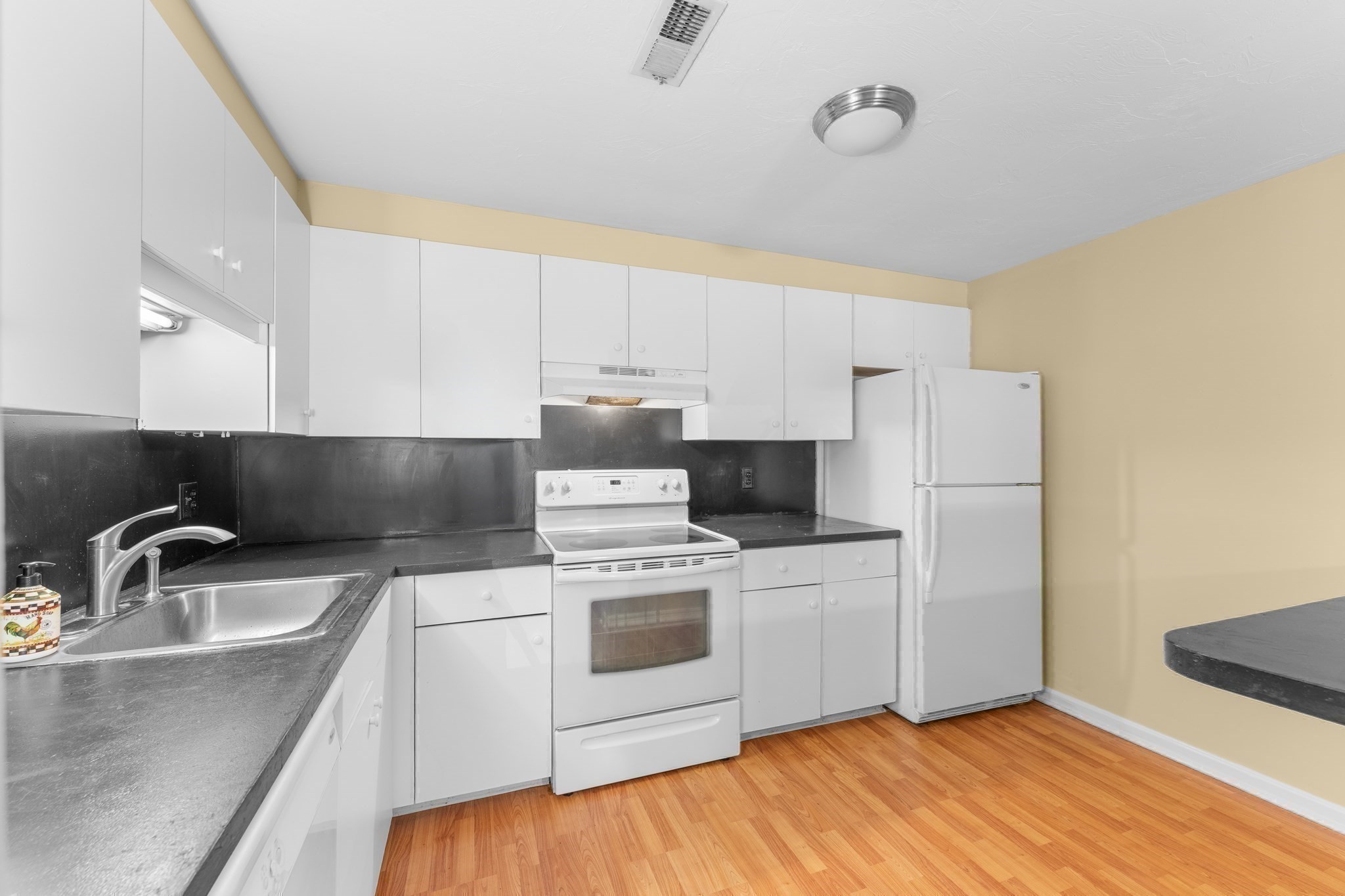 356 Neponset St # D Property Photo 9