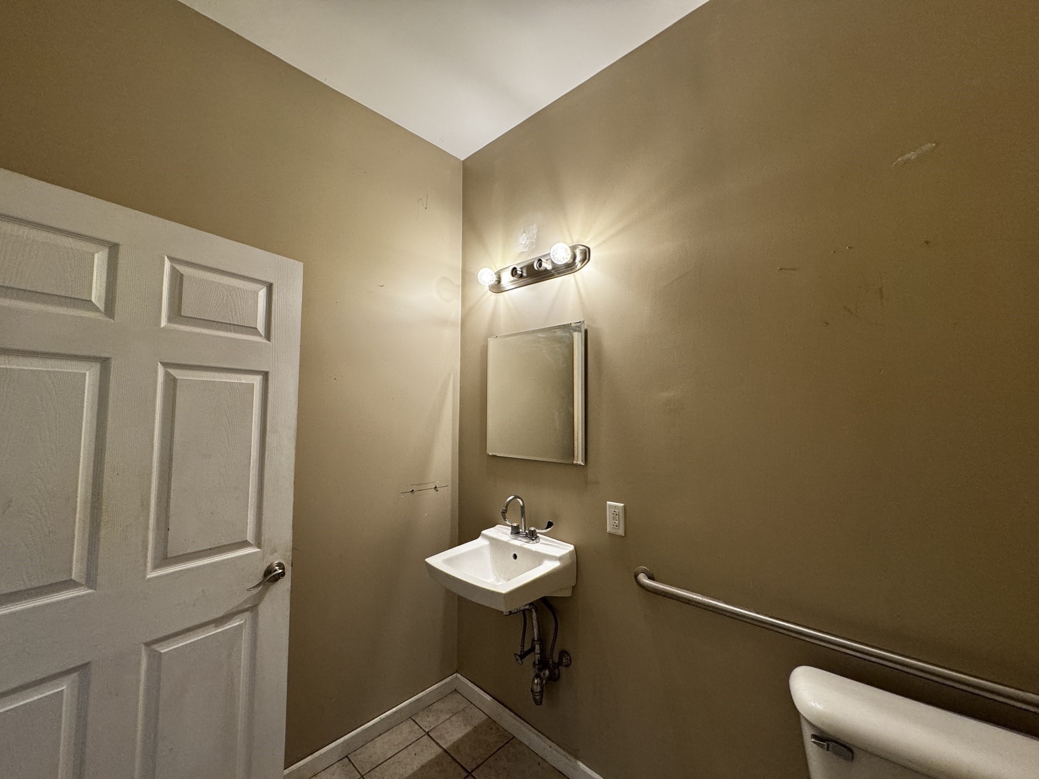 28-42 Commercial St # 28 Property Photo 7