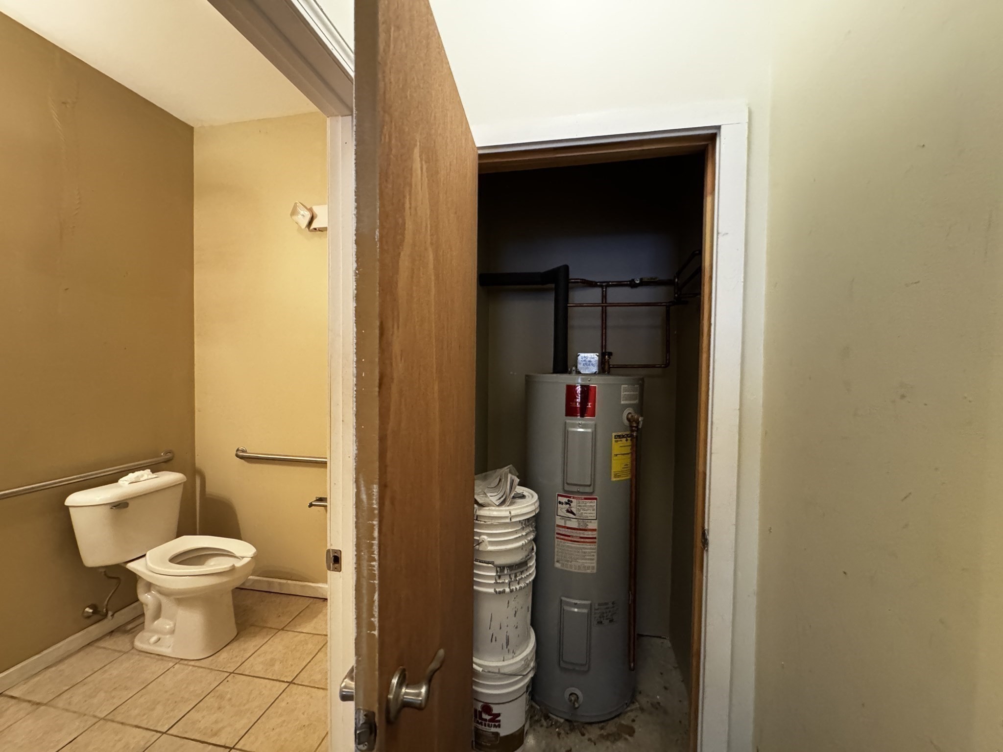 28-42 Commercial St # 28 Property Photo 9