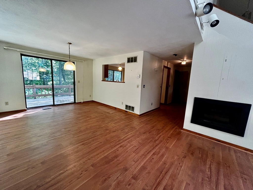 38 Eaton Court # 38 Property Photo 10