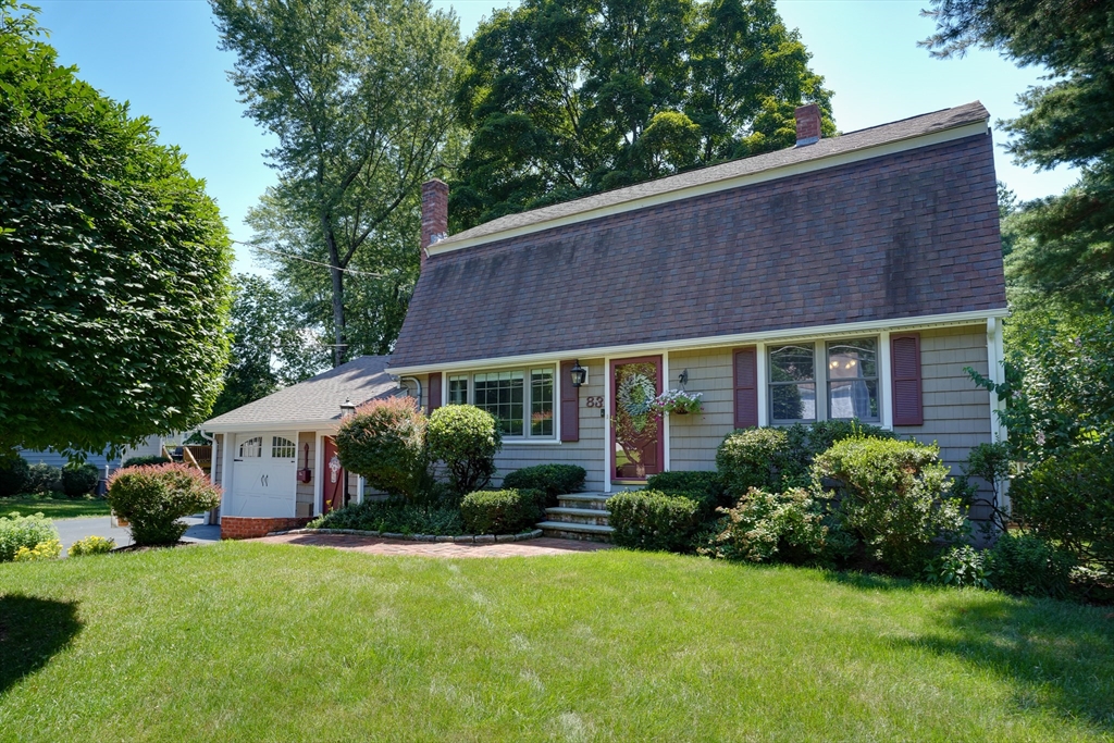 83 Crestwood Dr Property Photo 1