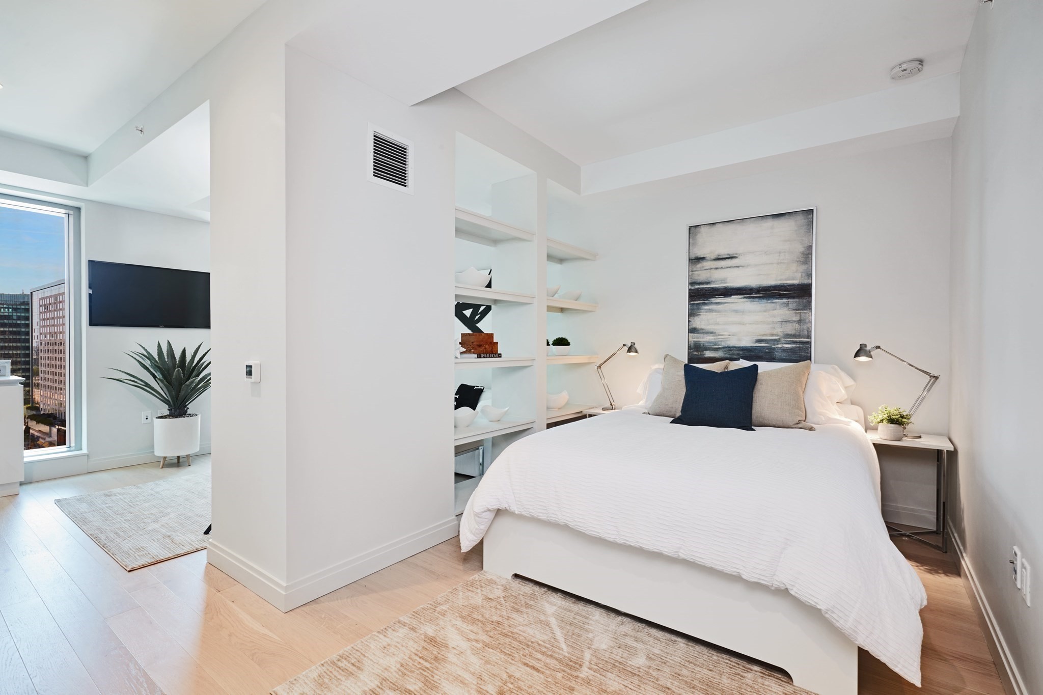 135 Seaport Blvd # U18 Property Photo 1