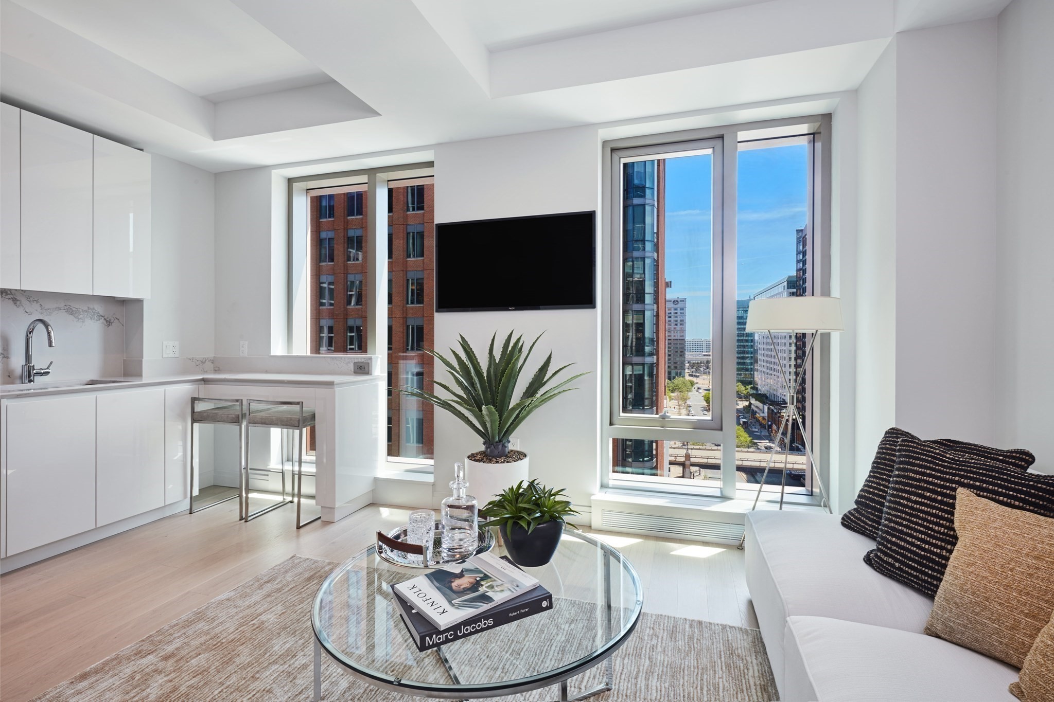 135 Seaport Blvd # U18 Property Photo 2