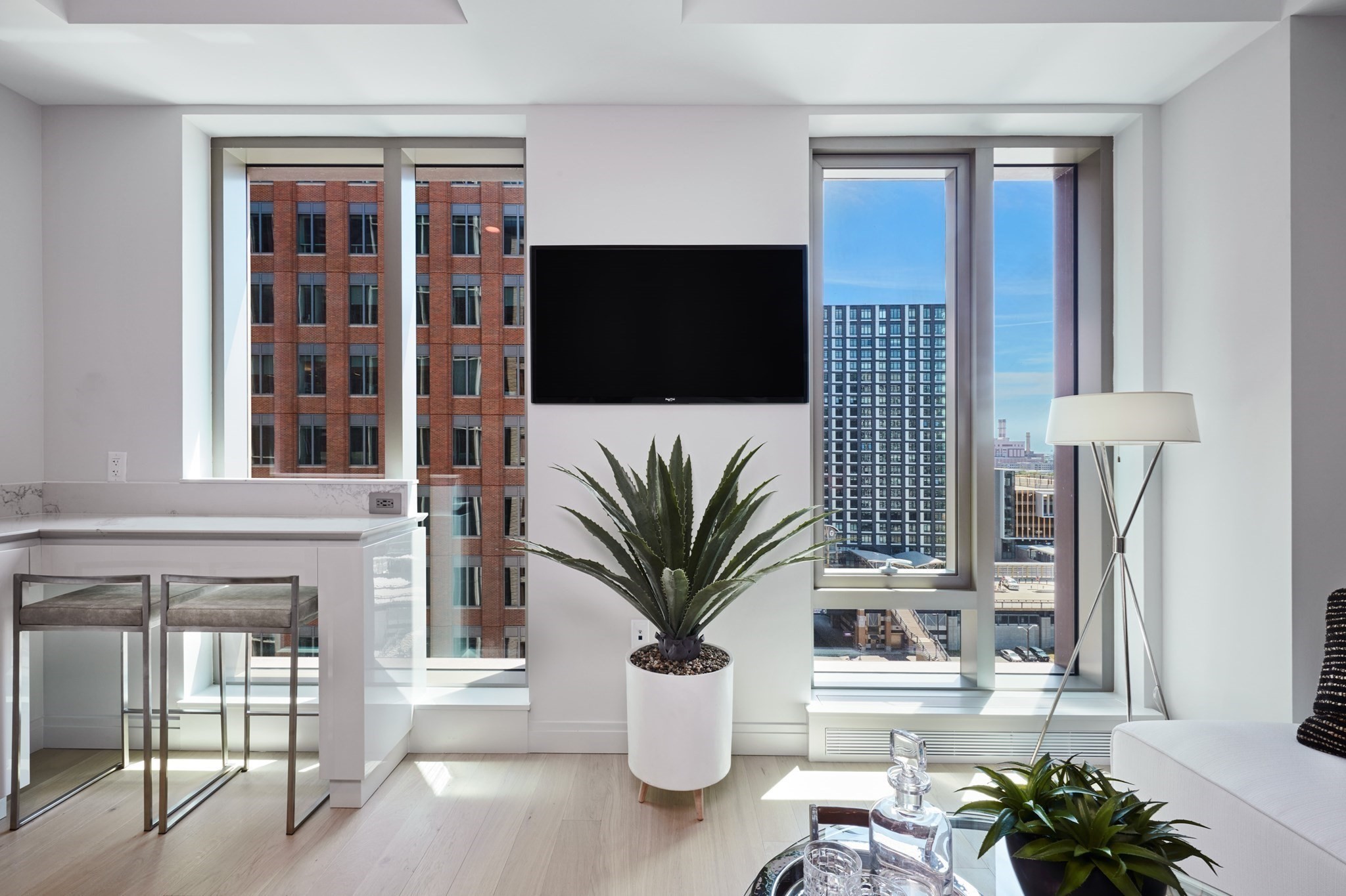 135 Seaport Blvd # U18 Property Photo 3