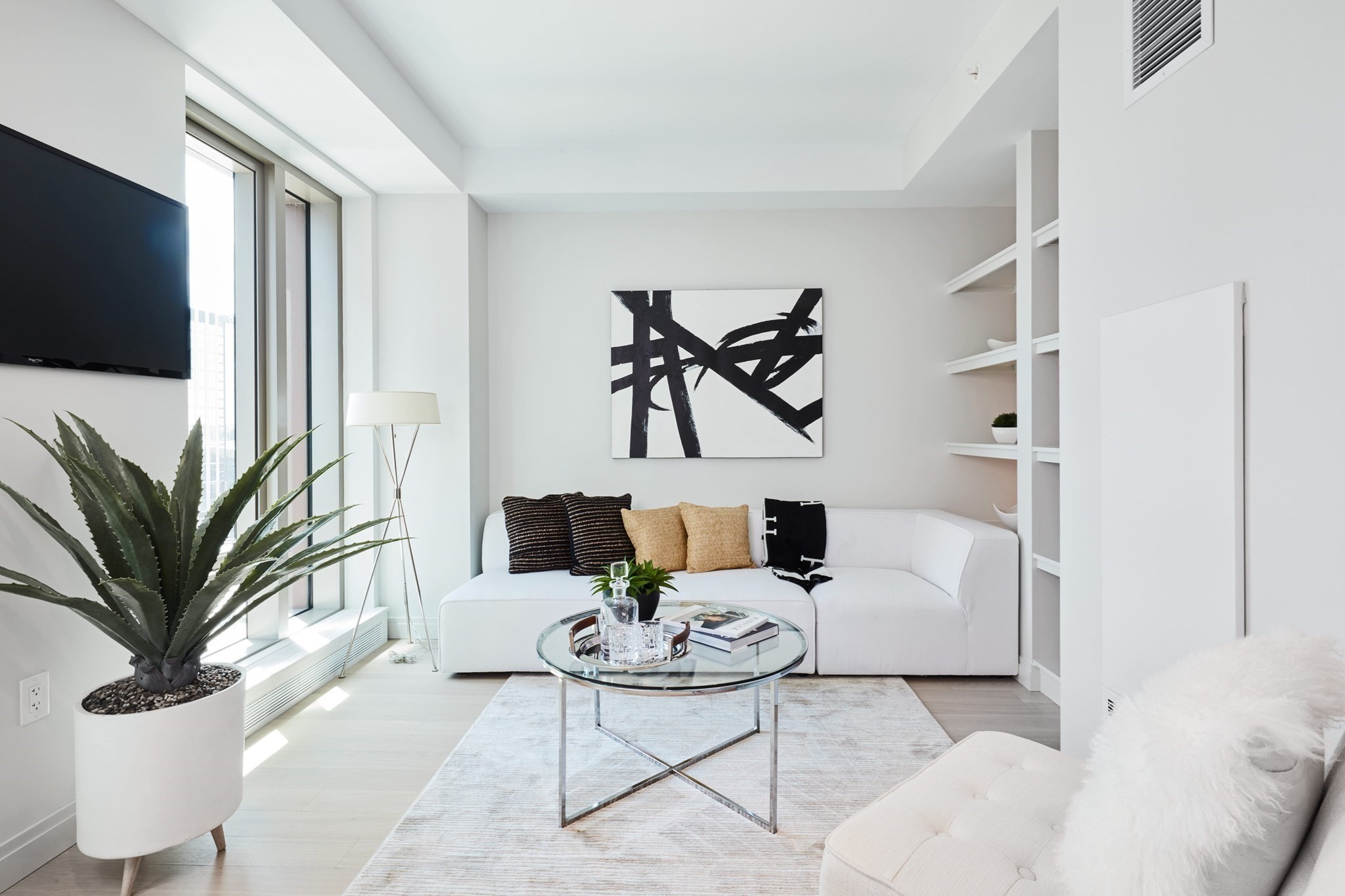 135 Seaport Blvd # U18 Property Photo 4