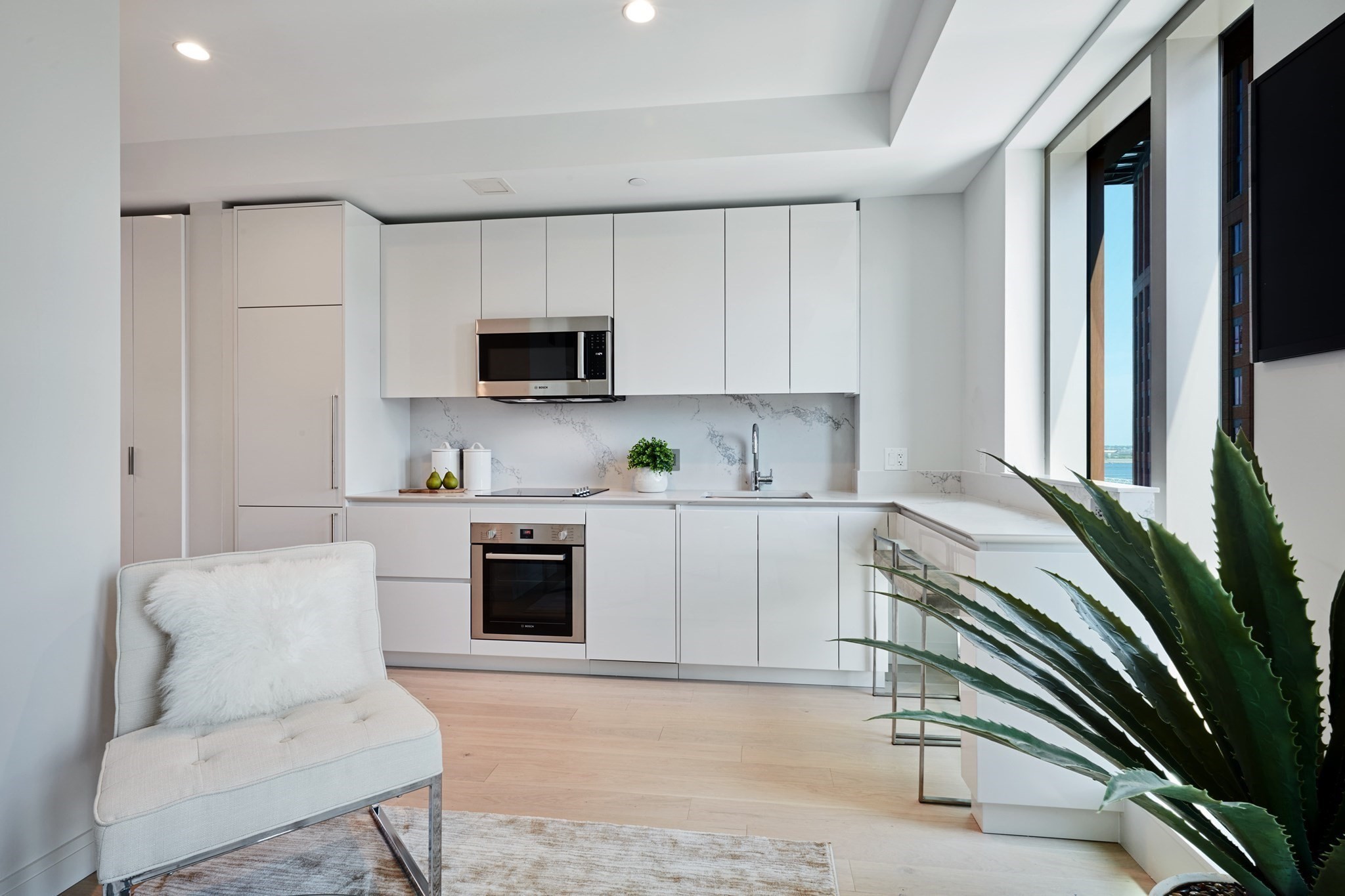 135 Seaport Blvd # U18 Property Photo 5