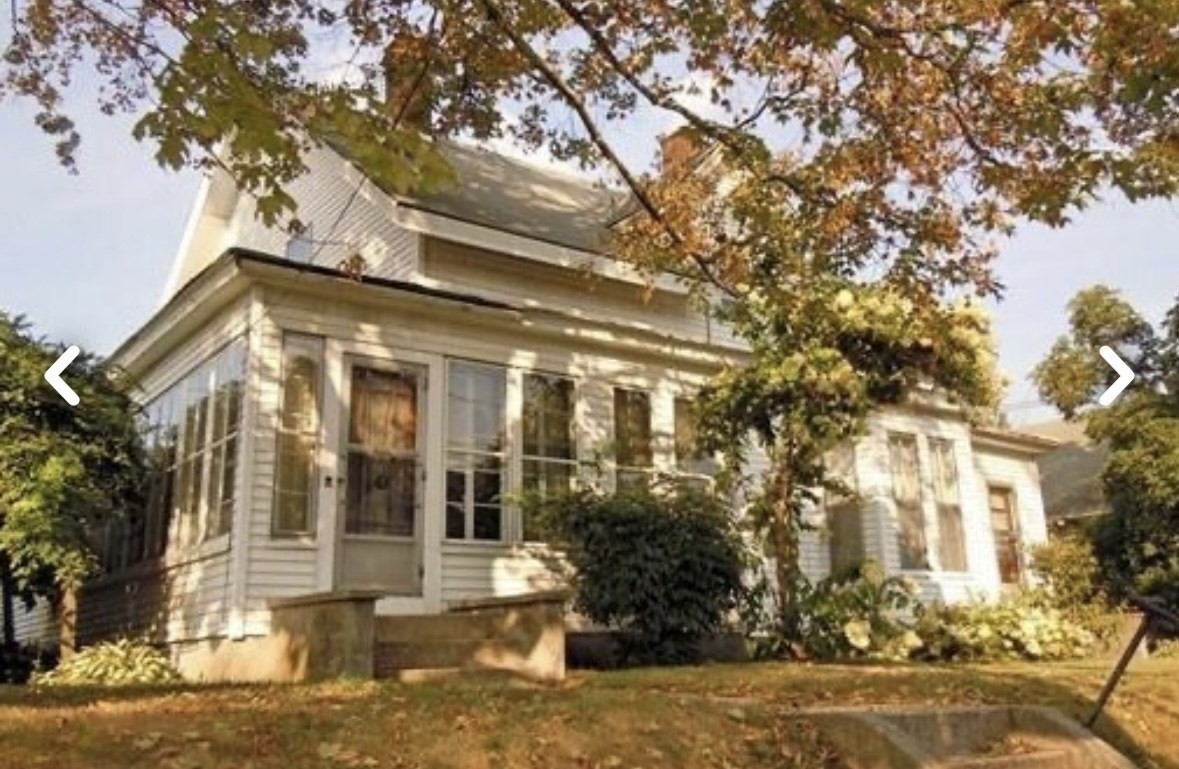 7 Pleasant Street Property Photo 2