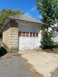 7 Pleasant Street Property Photo 8