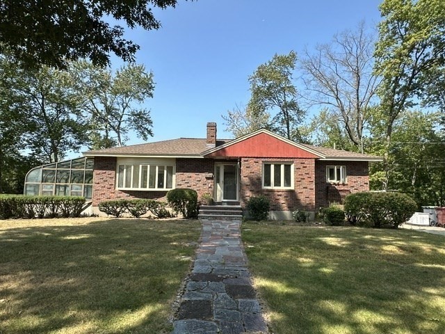 27 Lantern Ln Property Photo 1