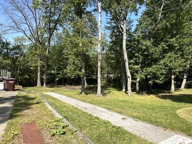 27 Lantern Ln Property Photo 10