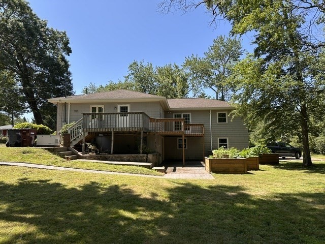27 Lantern Ln Property Photo 12