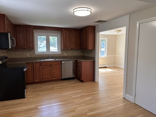 27 Lantern Ln Property Photo 18