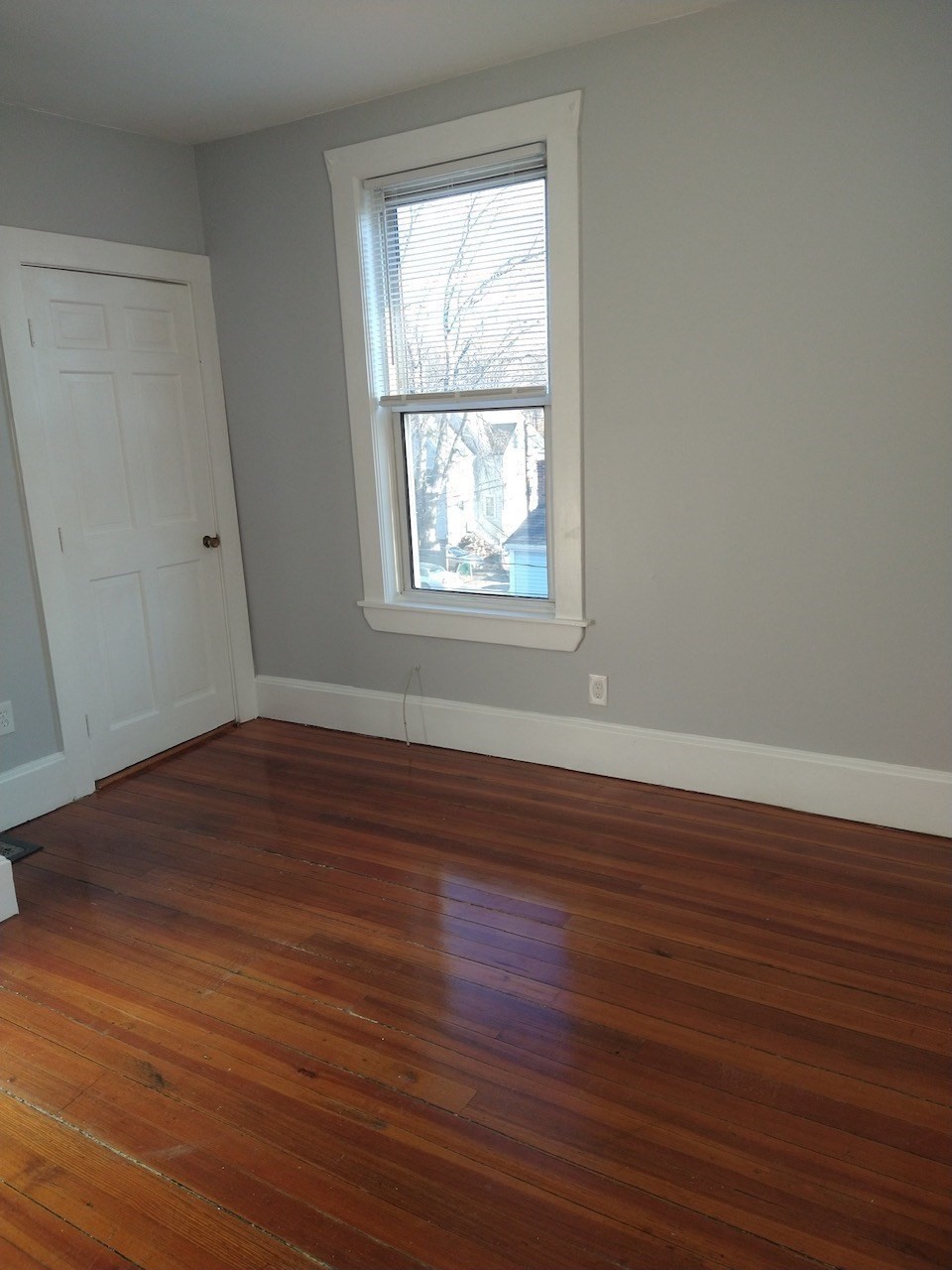 76 Radcliffe # 2 Property Photo 4